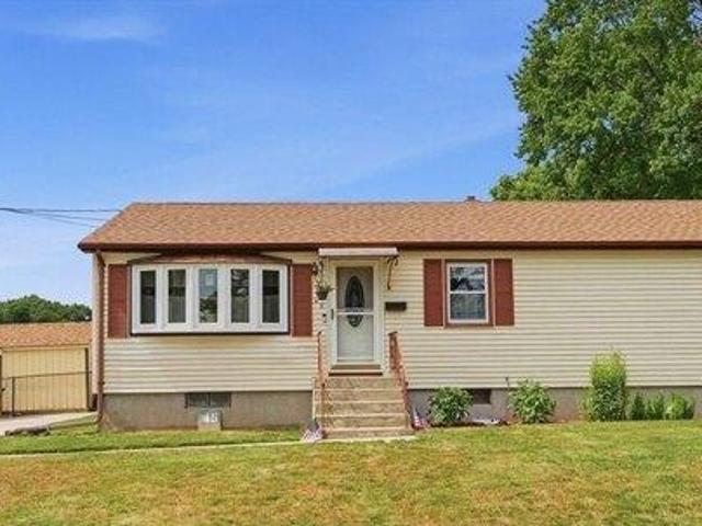 House for sale in Hampden, Massachusetts