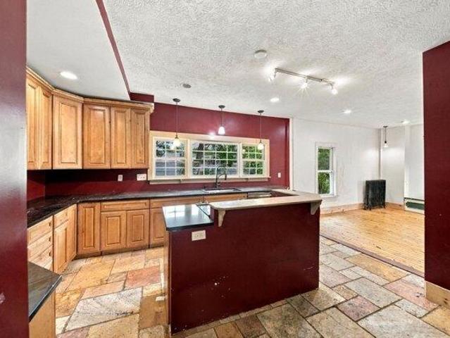 House for sale in Elmwood, Holyoke