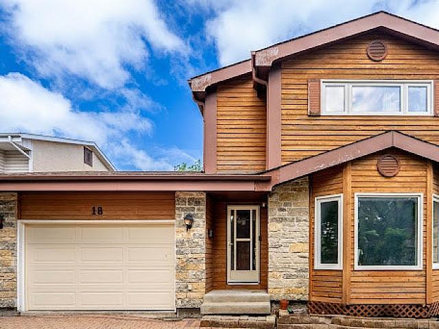 House for sale in East St. Paul, Manitoba