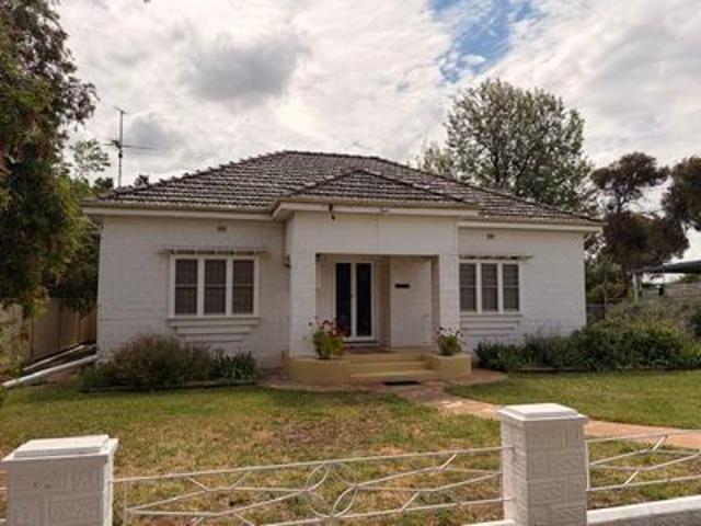 House for rent in Parkes, Parkes Shire Council