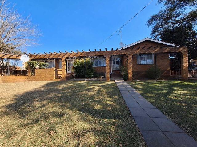 House for sale in Waterkloof, Gauteng
