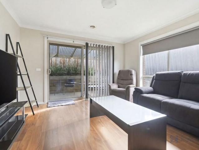 Townhouse for rent in Darley, Victoria