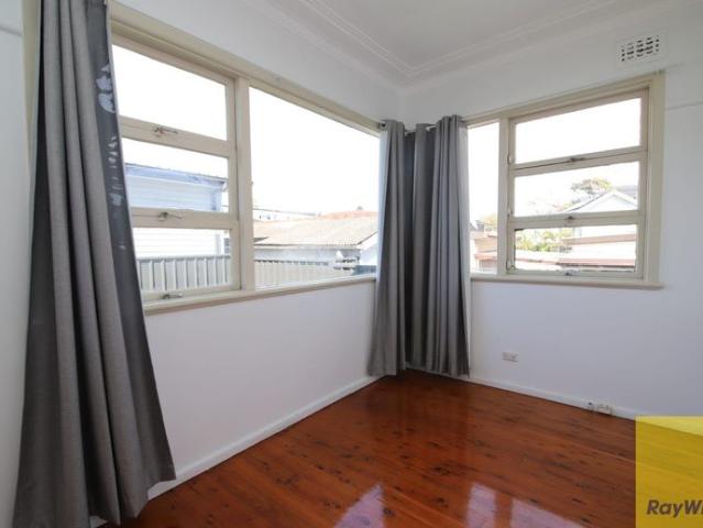 House for rent in Chester Hill, Sydney