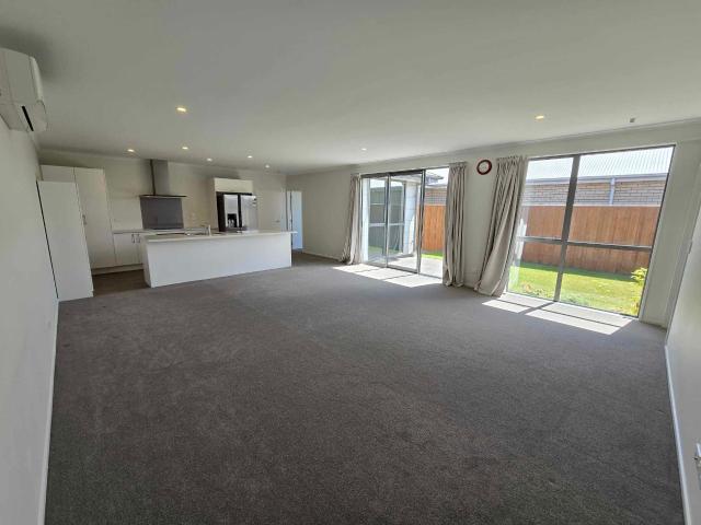 House for rent in Chaslands, Canterbury