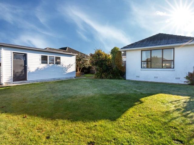 House for rent in Chaslands, Canterbury