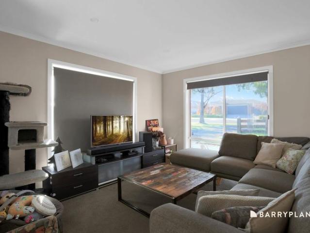 House for rent in Allambee, Victoria