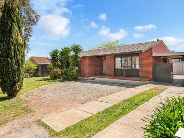 House for rent in Morphett Vale, Adelaide