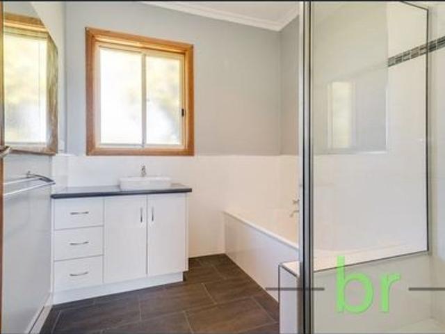 House for rent in Lara, Victoria