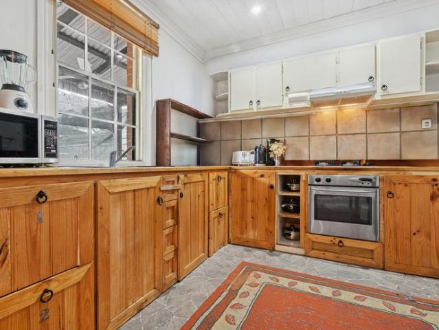 House for rent in Victoria