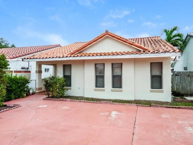 House for rent in Hialeah Gardens, Miami-Dade County