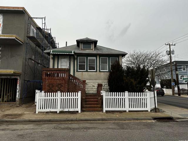 House for rent in Long Beach, New York