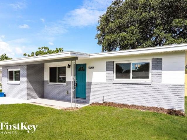 House for rent in Largo