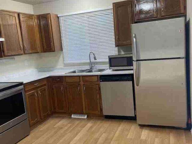 House for rent in Sundance, Calgary