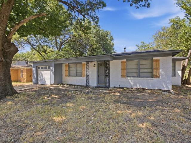 House for rent in Arlington, Tarrant County