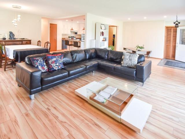 House for rent in East St. Paul, Manitoba