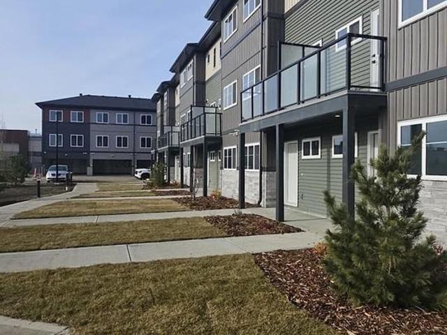 House for rent in Wedgewood, Alberta