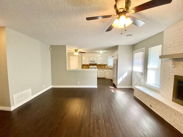House for rent in Windsor Oaks, Broken Arrow