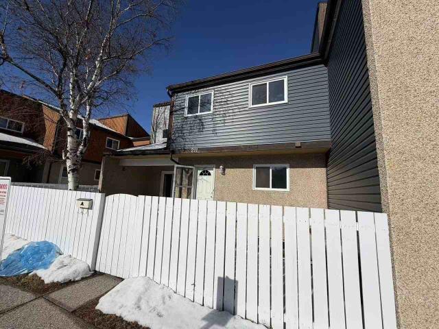 House for rent in Wedgewood, Alberta