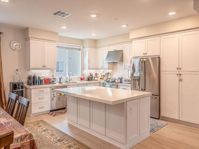 House for rent in Orange County Great Park, Irvine