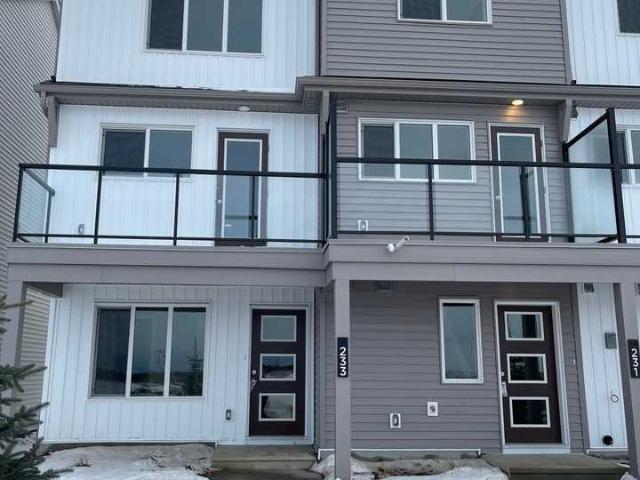House for rent in Wedgewood, Alberta