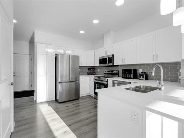 House for rent in Wedgewood, Alberta
