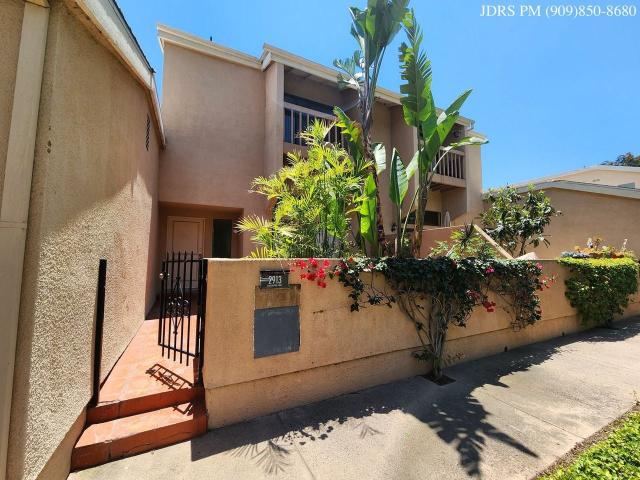 House for rent in Fullerton House for rent in Fullerton