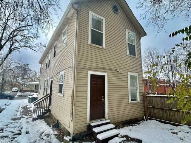 House for rent in Walnut Hills, Roselawn