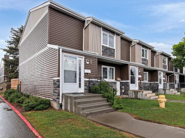 House for rent in Wedgewood, Alberta