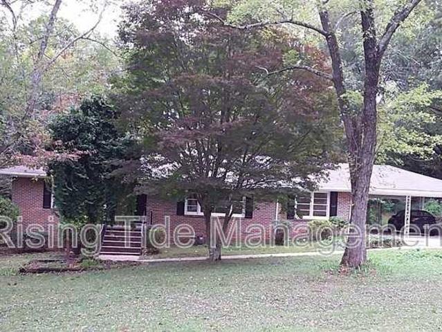 House for rent in Center Point Gardens, Center Point