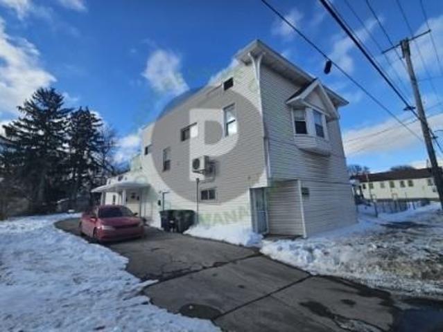 House for rent in Detroit - Shoreway, Cleveland
