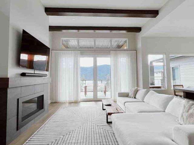 House for rent in Winfield, British Columbia