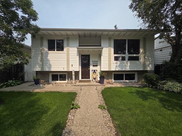 House for rent in Wedgewood, Alberta