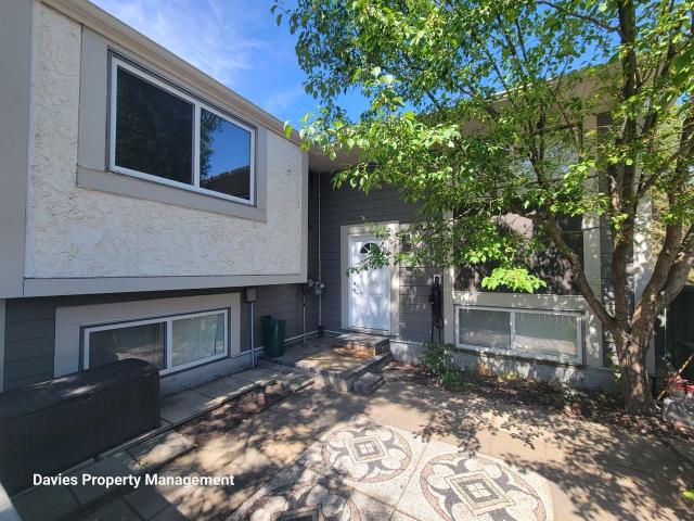 House for rent in Lymburn, Edmonton
