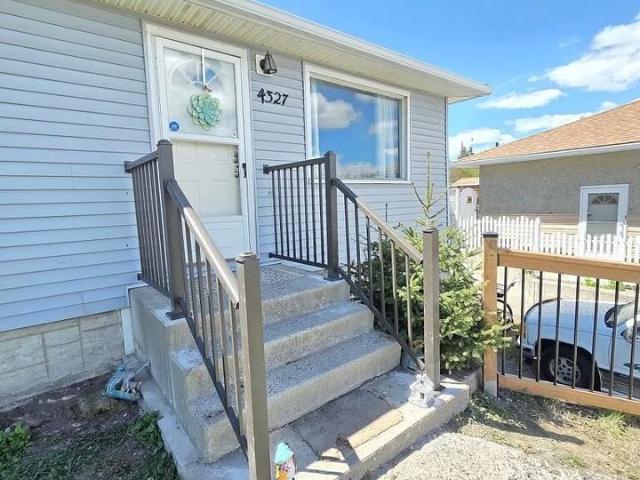 House for rent in Glacier Ridge, Calgary