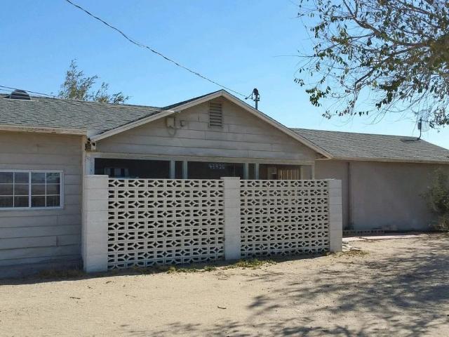 House for rent in Lancaster, California