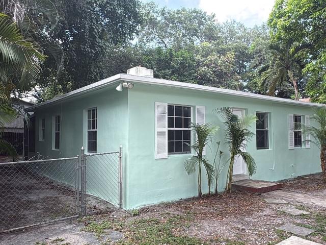 House for rent in Golden Glades, Miami-Dade County