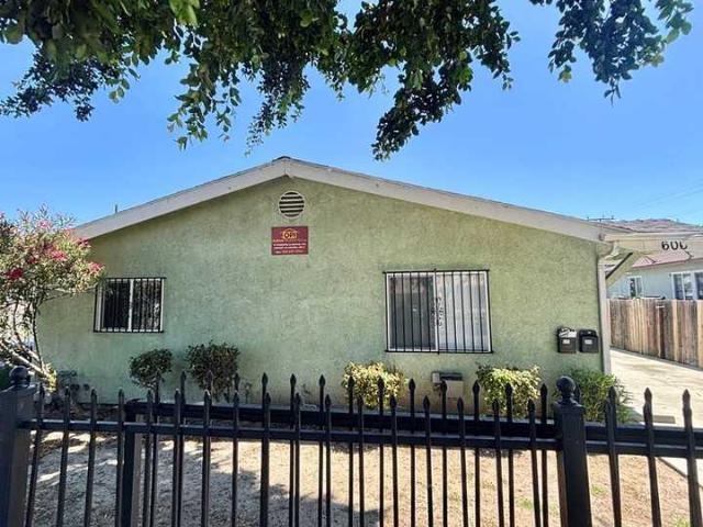 House for rent in Canoga Park, California