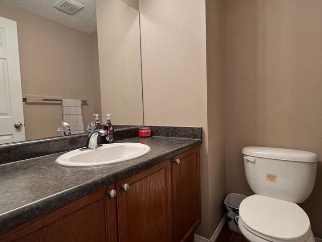House for rent in Wedgewood, Alberta