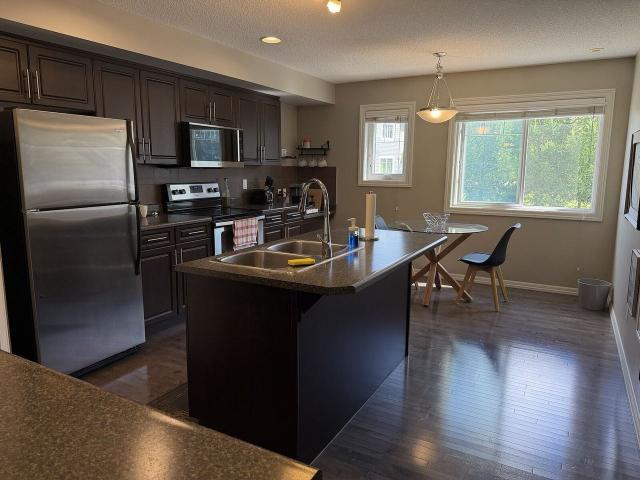 House for rent in Wedgewood, Alberta