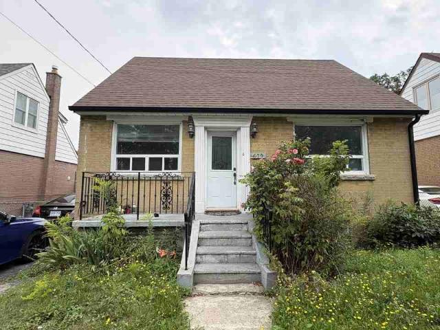 House for rent in Woburn, Ontario