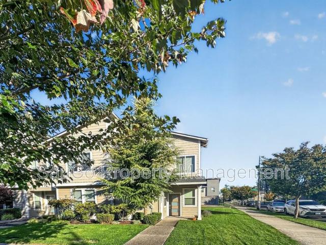 House for rent in Butternut Creek, Hillsboro