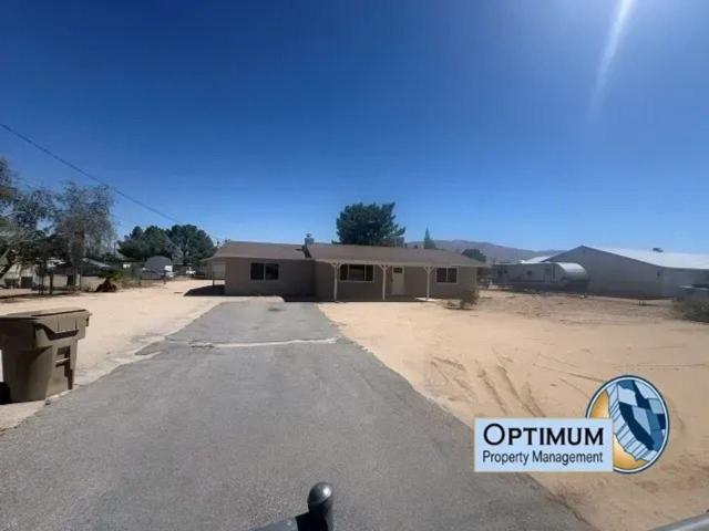 House for rent in Hesperia, San Bernardino County