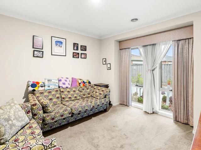 House for rent in Wyndham Gardens, Melbourne