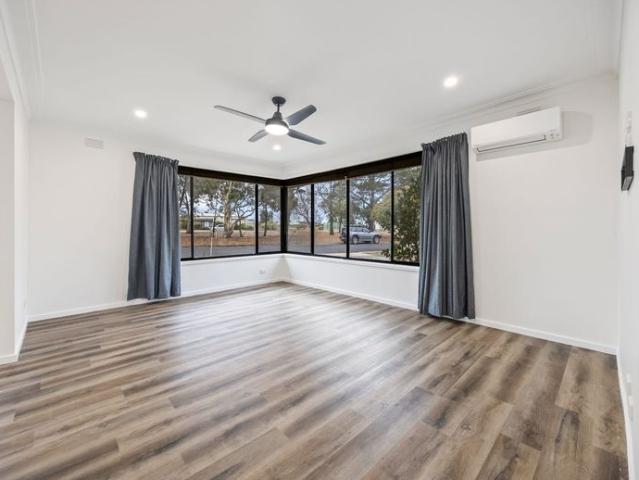 House for rent in Delacombe, Ballarat