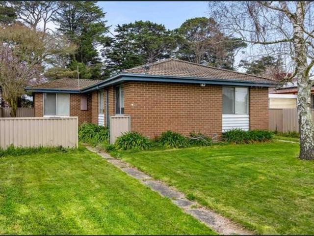 House for rent in Wendouree West, Ballarat
