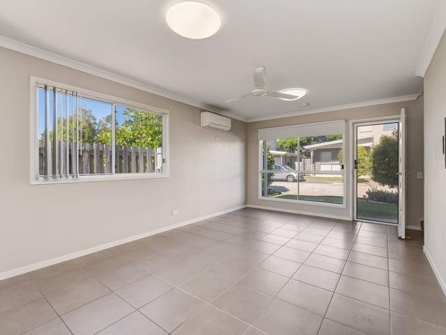 Townhouse for rent in Kings Creek, Queensland