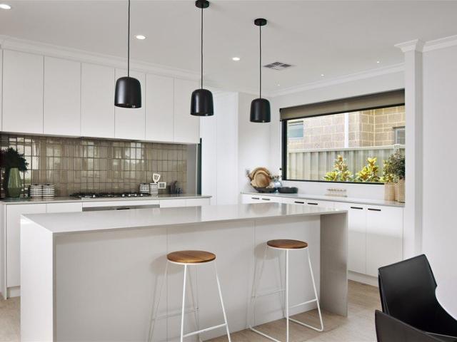 Cottage for sale in Haynes, Western Australia