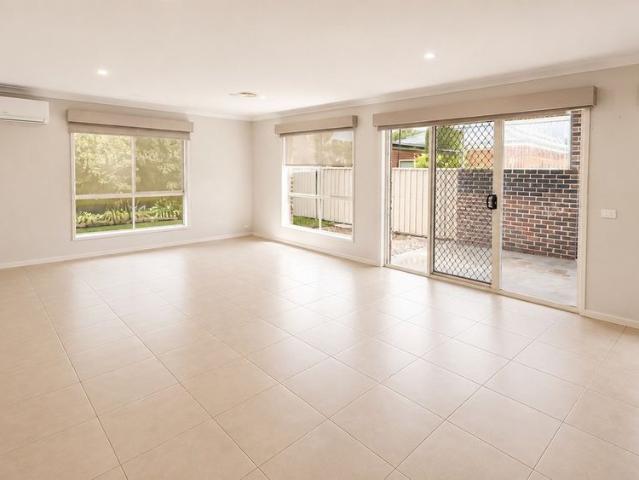 House for rent in Kialla, Victoria