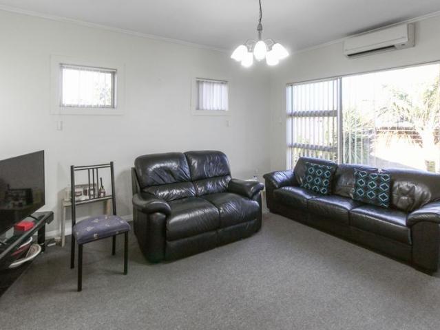 House for rent in Owhata, Oroua County