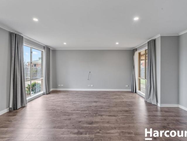House for rent in Oakwood, Melbourne